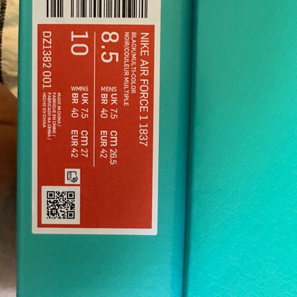 Tiffany blue Air Force 1’s